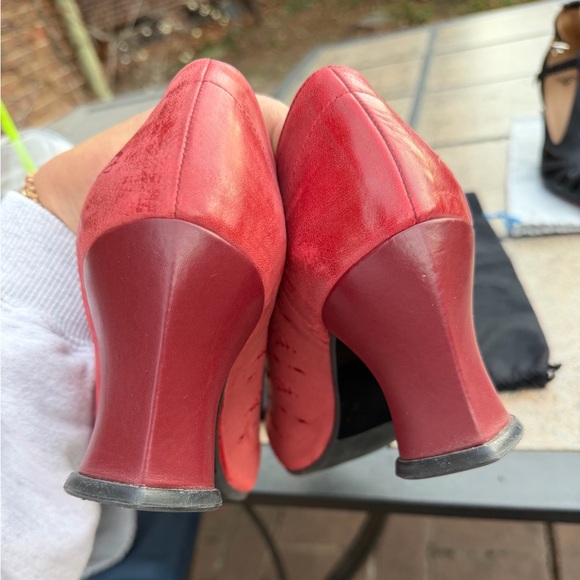 John Fluevog Red Leather Heels Women’s Size 9 - Picture 6 of 9